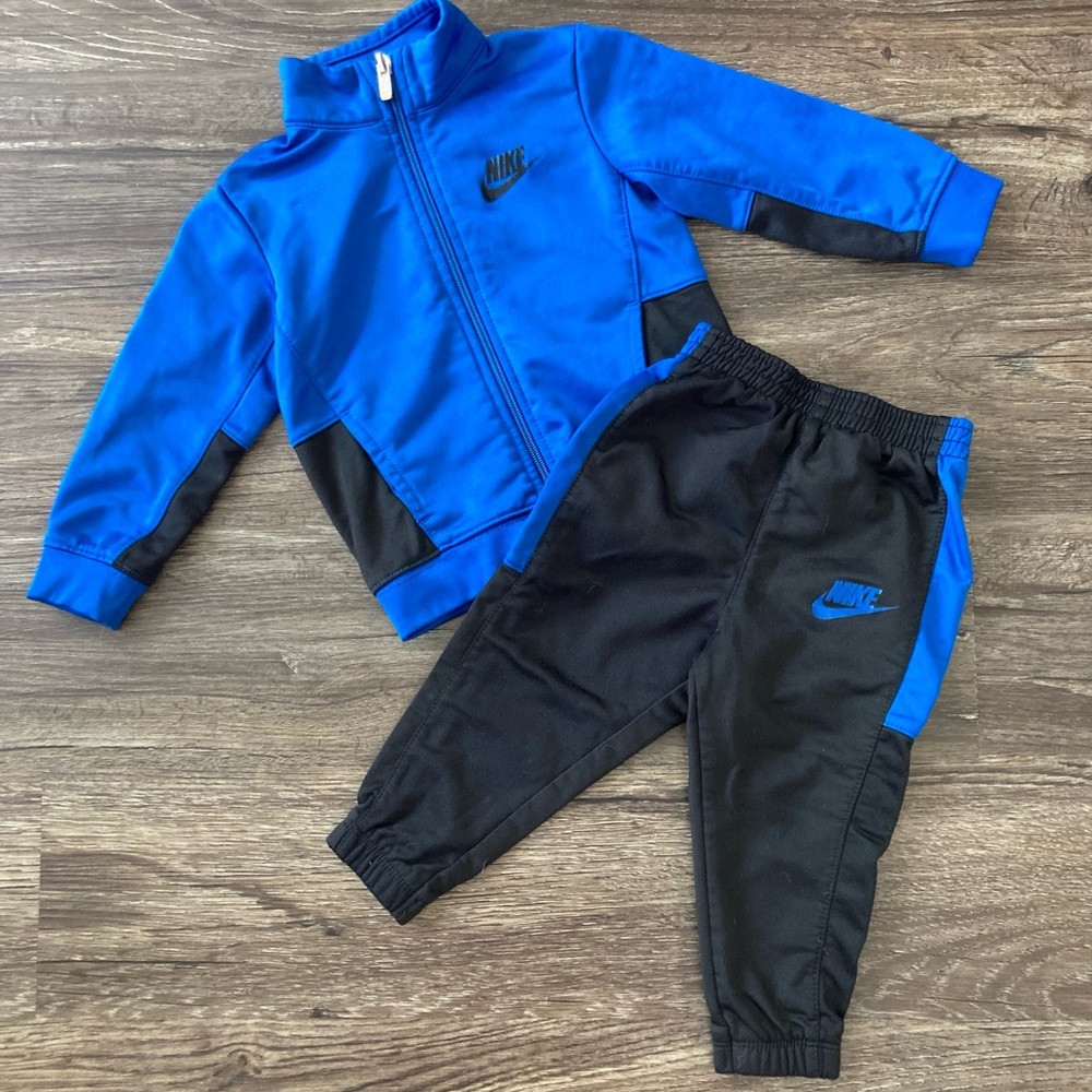 Nike Sweatsuit